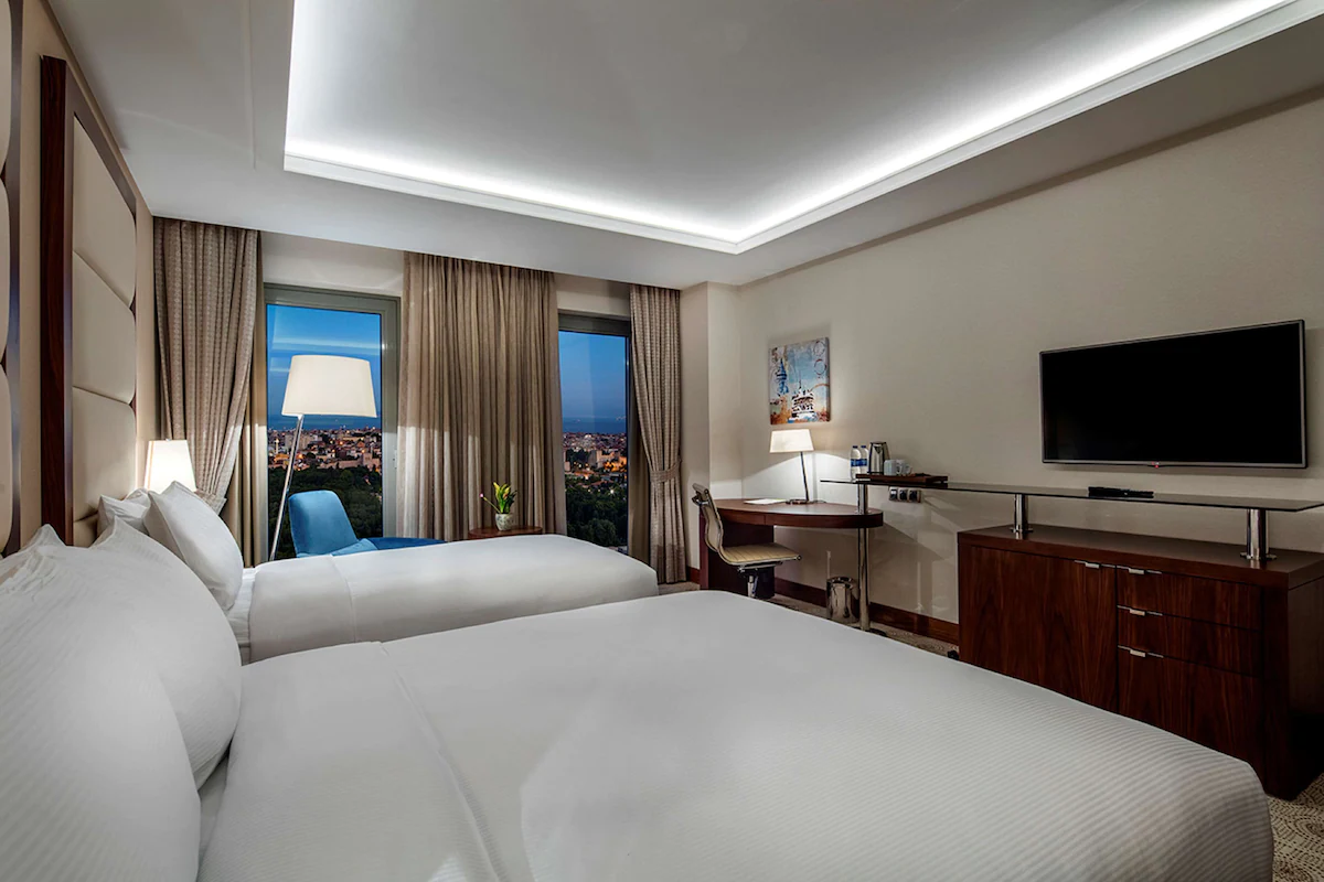 DoubleTree by Hilton Istanbul Topkapi - Tap to explore photos