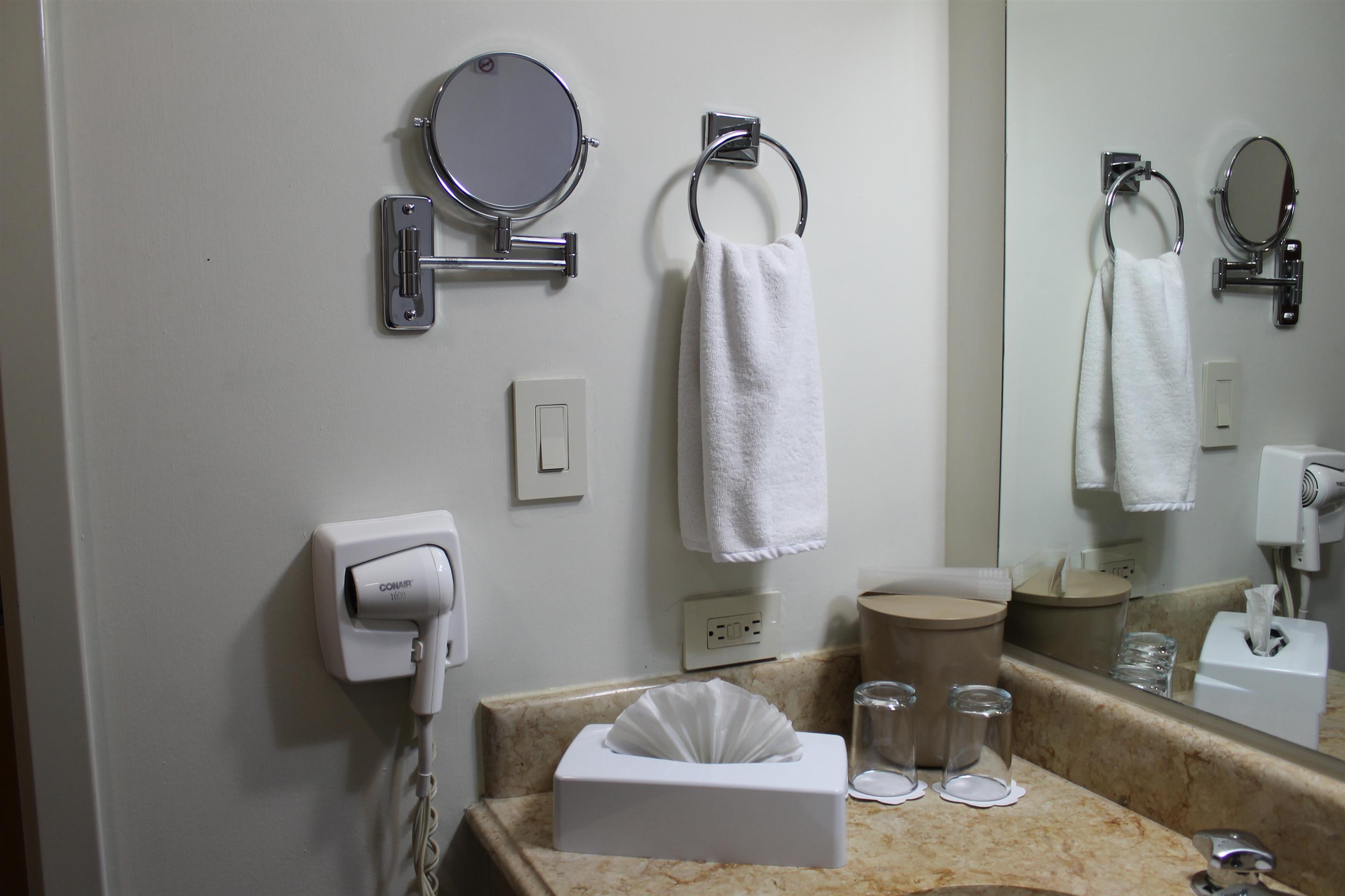 Best Western Plus Los Mochis - Tap to explore photos