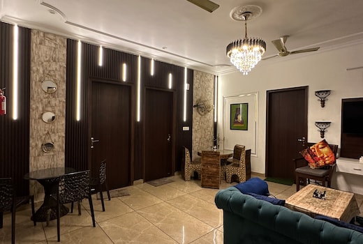 High Time Villa Mohali 3km From Airport
