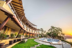 SUMA Adventure and Resort, Khanvel