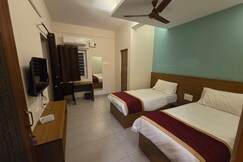 Hotel Sri Murari, Udumalapet