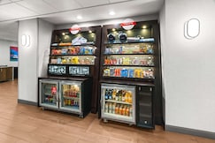 Hampton Inn by Hilton Seekonk, Bristol