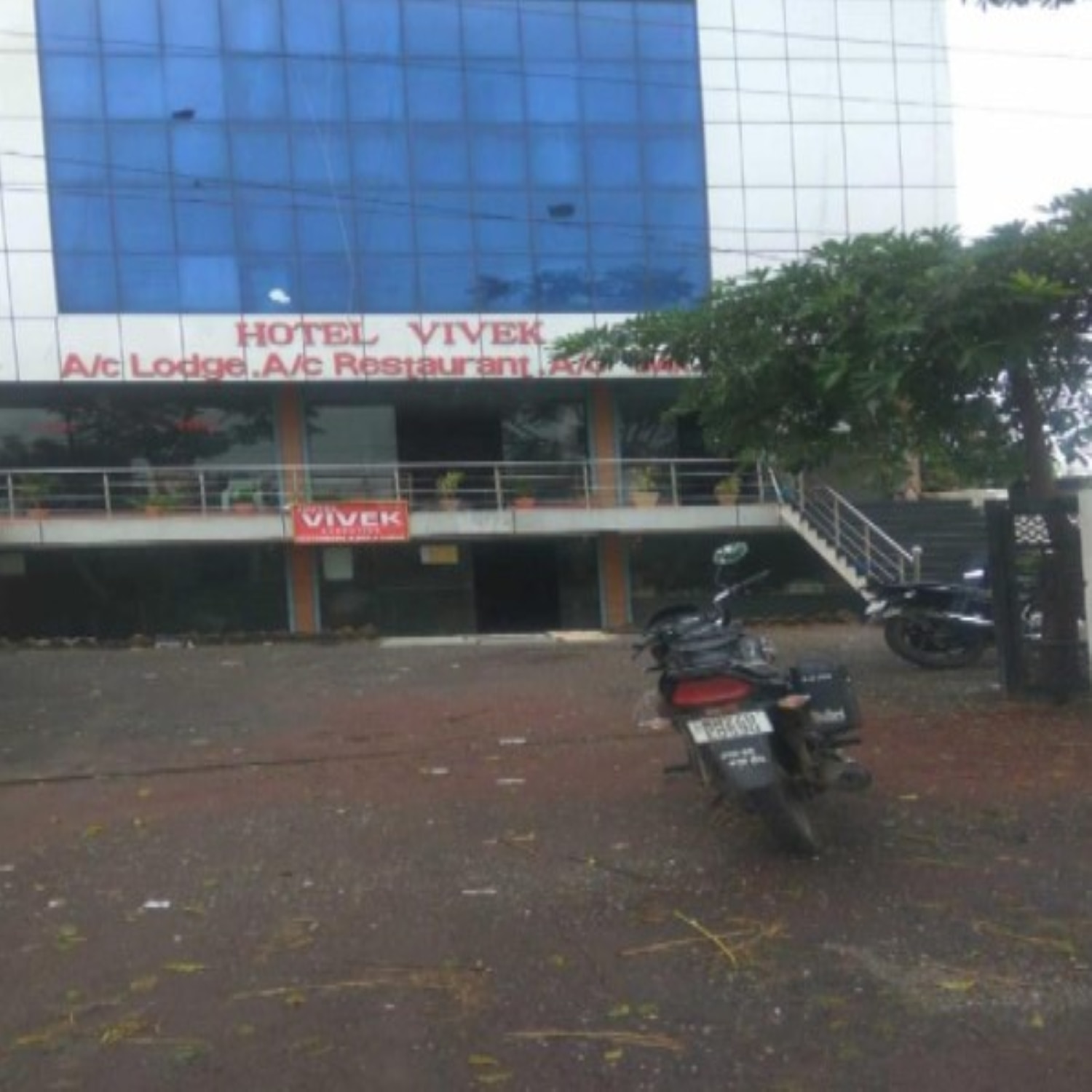 Hotel Vivek Executive - Tap to explore photos
