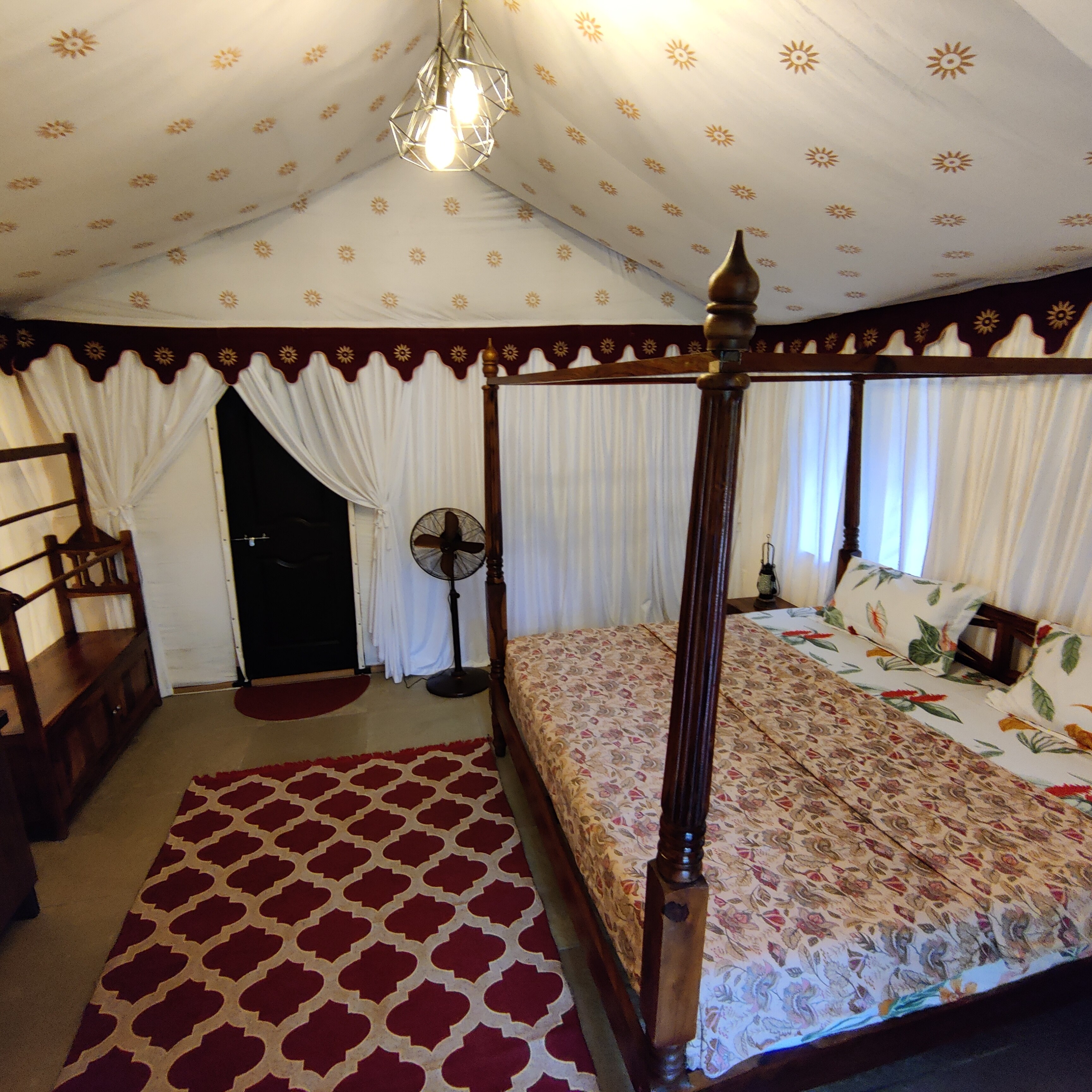 Exotic Stay 3
