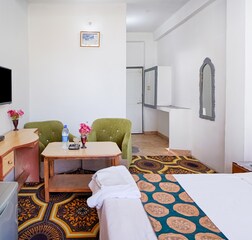 Super Deluxe Room With Private Balcony
