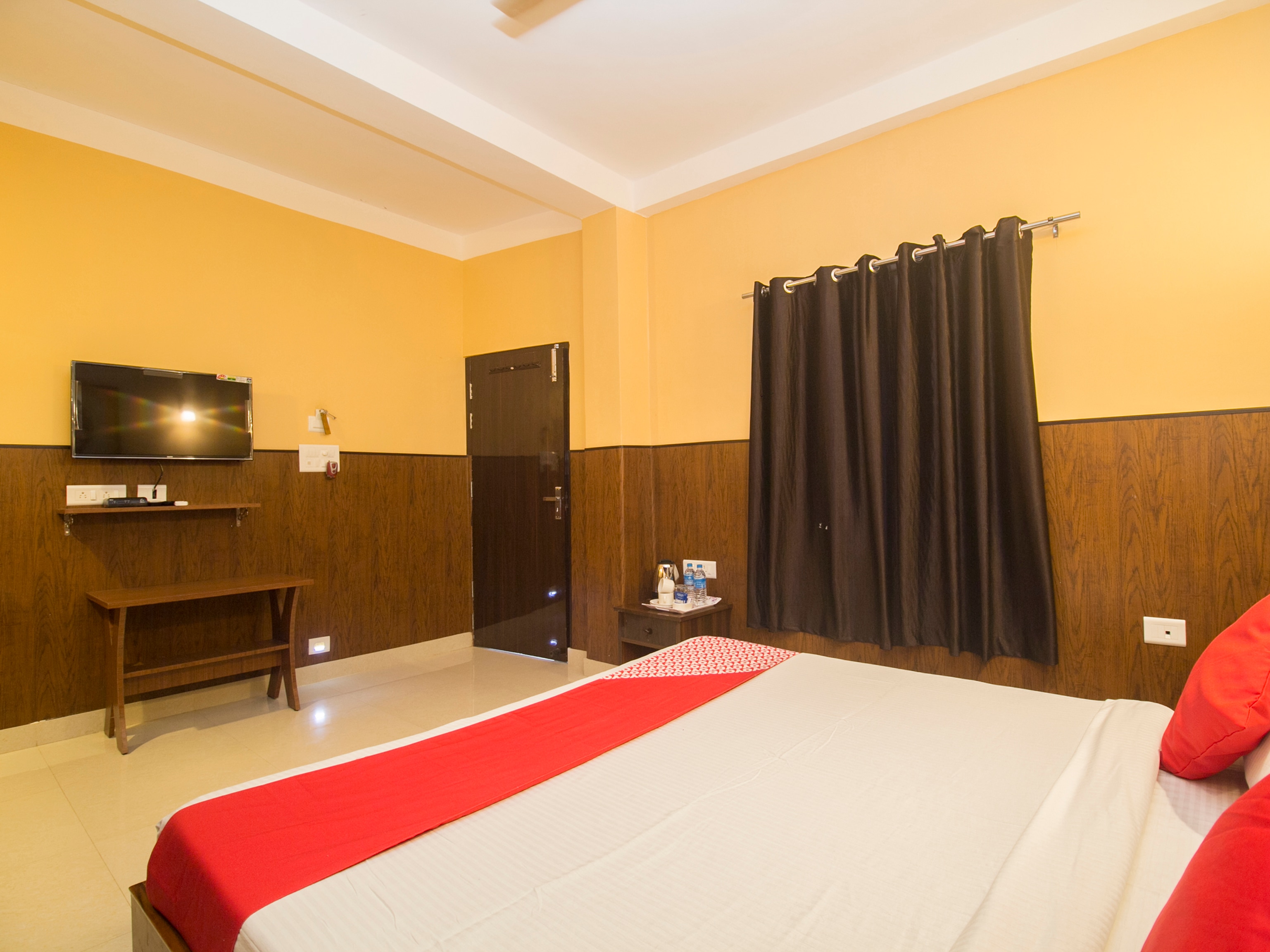 Shambhunath Guest House - Tap to explore photos