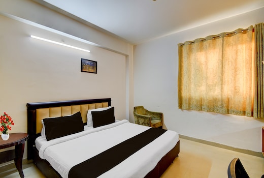 Collection O Hi-Tec City Center Metro Station Hyderabad Formerly Hotel Blue Dawn