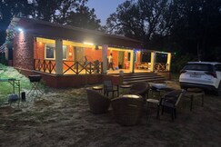 Badrika kung bagh homestay, Rewa