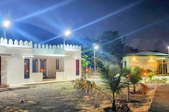 Club Shandilya Studios, Trimbak