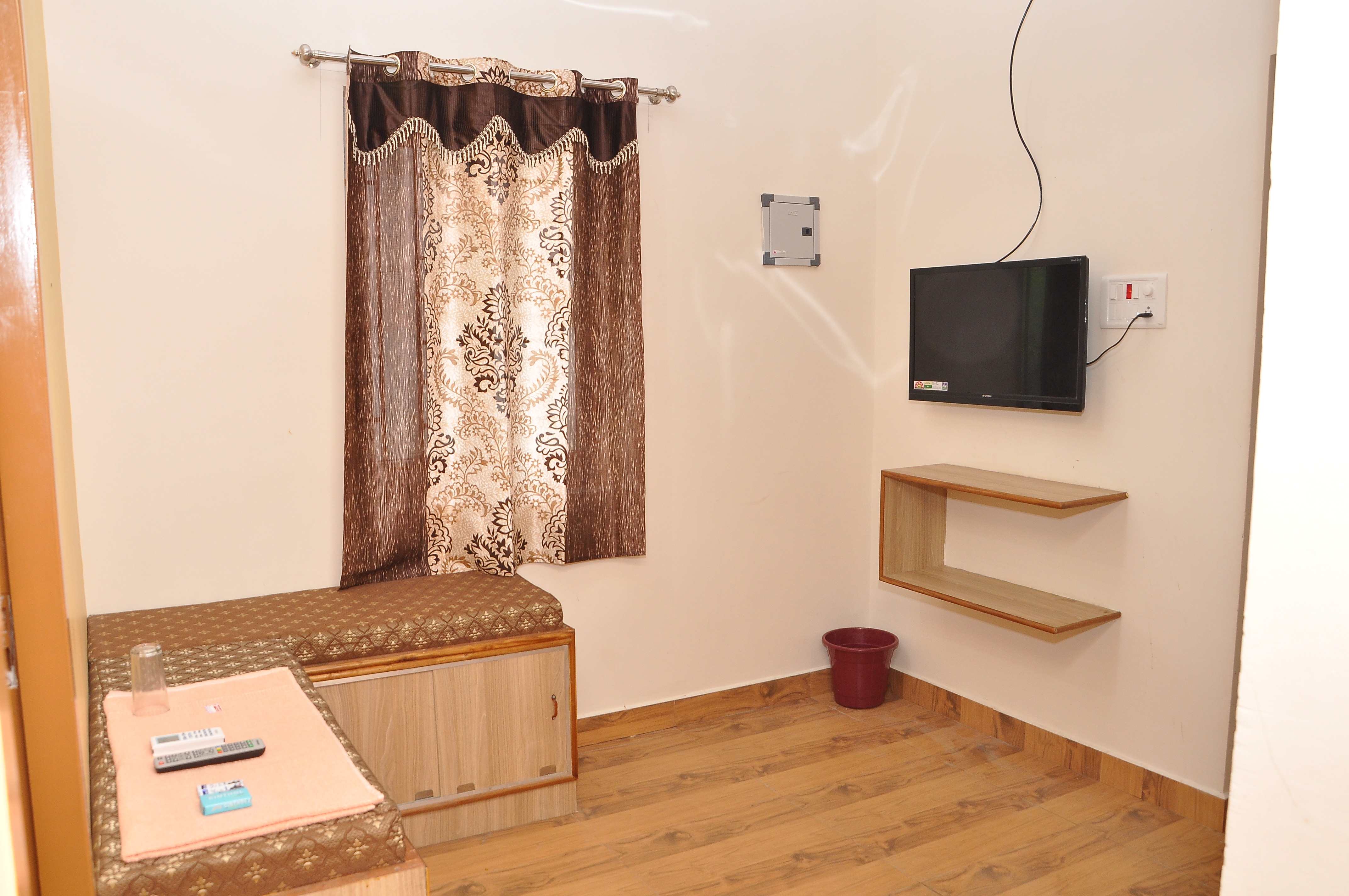 Vellore inn Serviced Aparment - Tap to explore photos