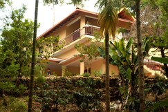 Spices Garden Homestay & Plantation Tour, Coorg, Coorg
