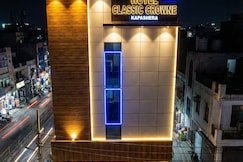 Hotel Classic Crowne Near Yashobhoomi Centre Dwarka, Delhi
