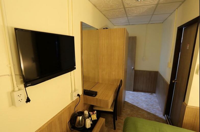 Sukhumvit 20 Guesthouse Bangkok Homestay Price Address - 