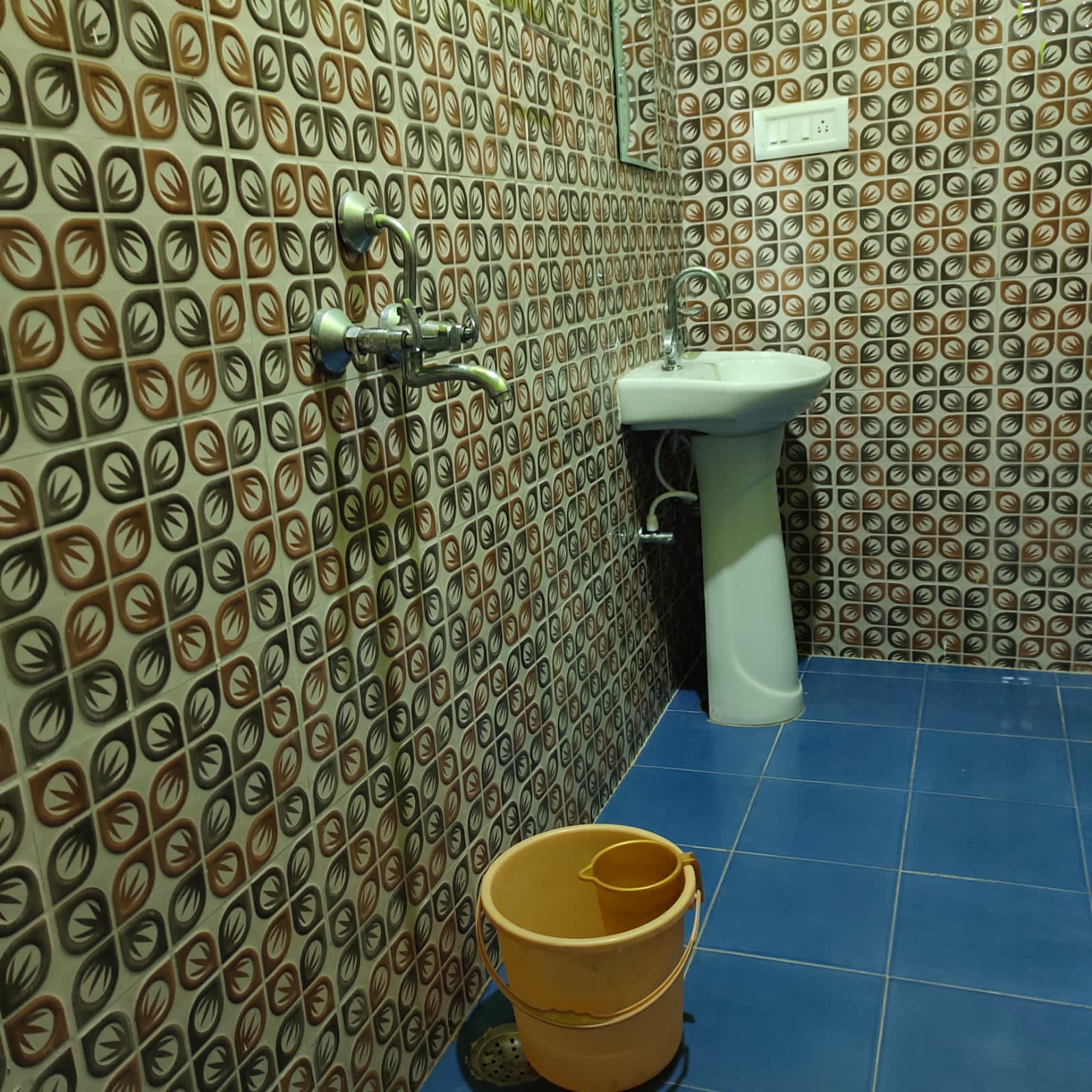 Pradhaan Home Stay - Tap to explore photos