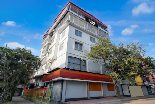 Super Collection O Netaji Metro Station Kolkata Formerly Mahamaya Step Inn