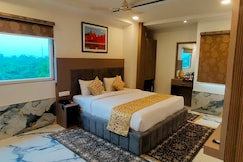 Hotel Varuna Grand, Varanasi