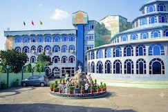 Hotel Paradise, Sagar