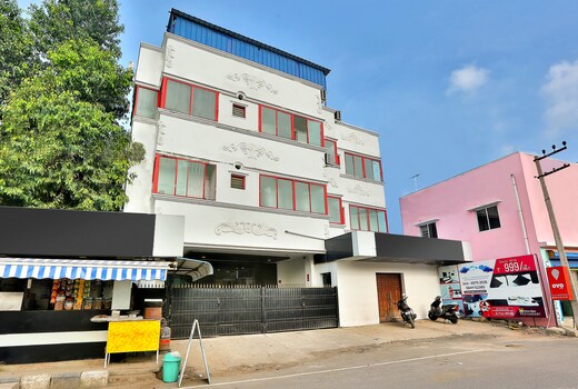Hotel O Elite Residency Near Chennai International Airport