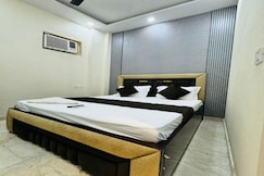 Hotel Amazing house Delhi, Delhi