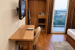 Aashiyana Luxe Stay | Near Expo Mart | Omaxe ITC, Greater Noida