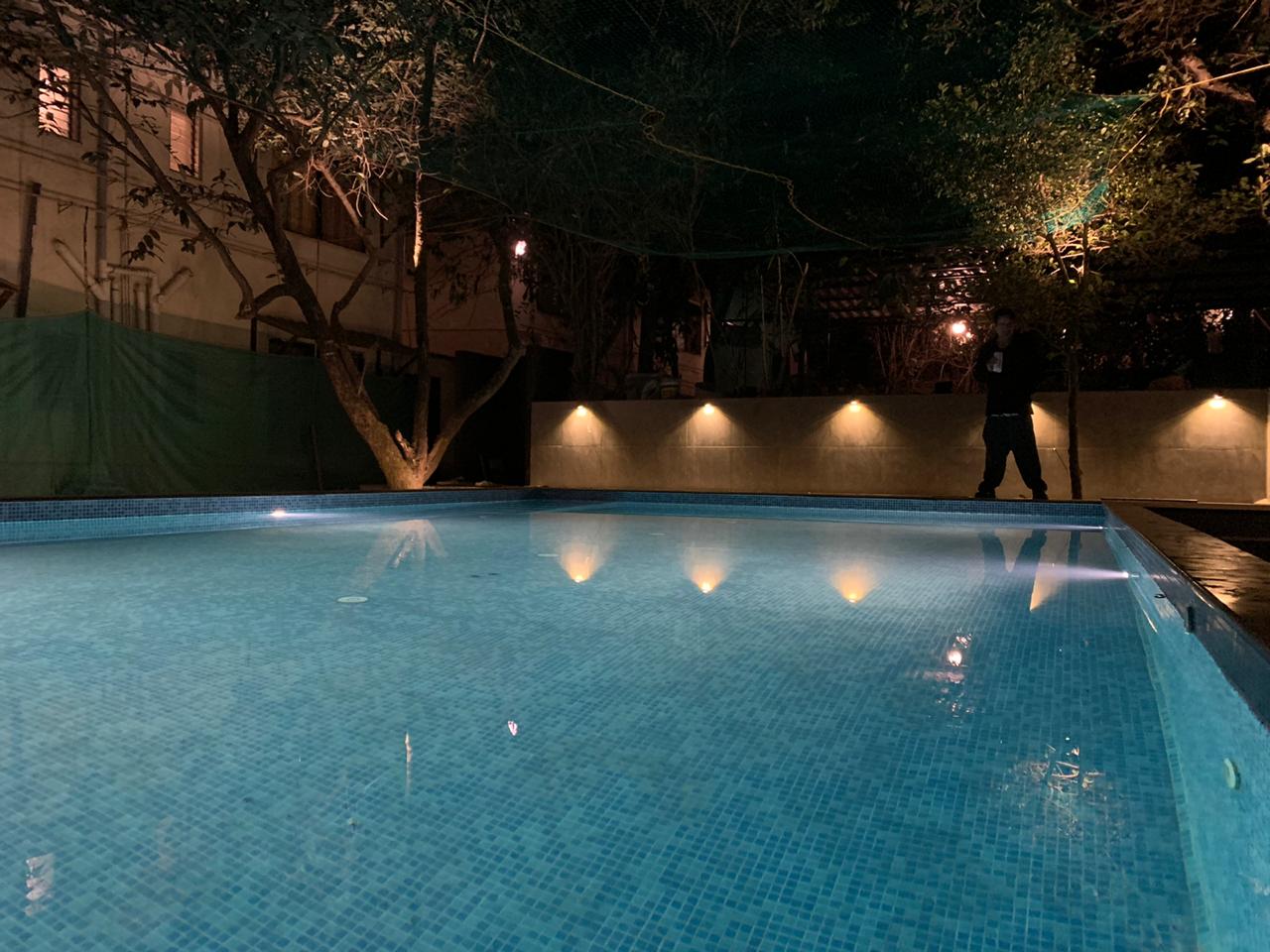 Honey Wood Holiday Homes | Rooms & Pool 5