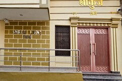 Shree Kunj, Varanasi