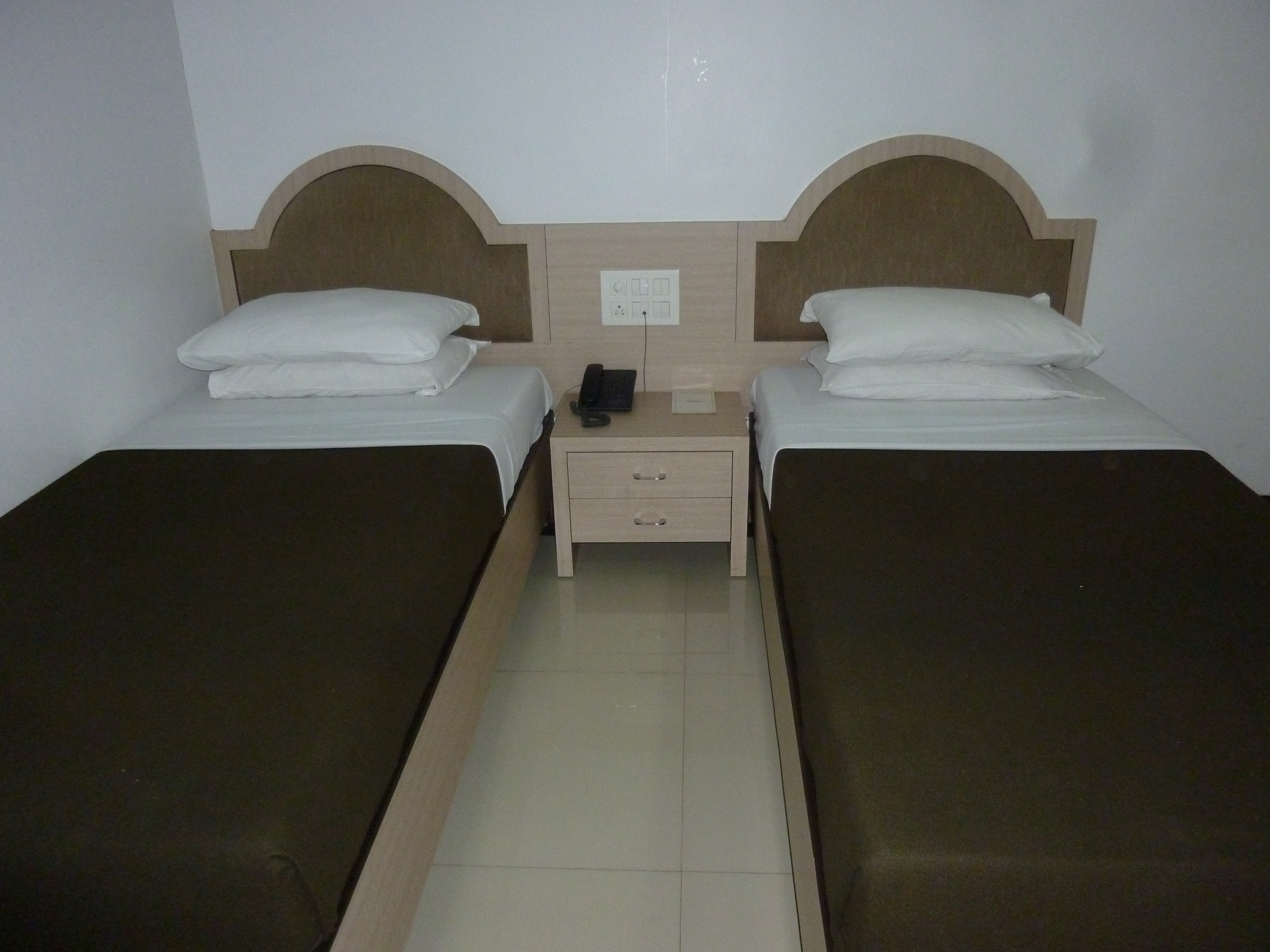 Hotel Balwas International - Tap to explore photos