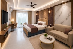 Hotel The Luxury Delhi Airport, Delhi