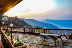 Sharayu Holidays Valley View, Mahabaleshwar