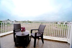 The Grand Vista Private 4 Bedroom Pool Villa, Lonavala