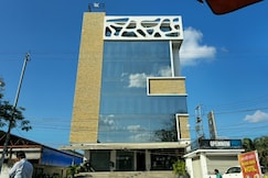 HOTEL SKYLINE, Sonari