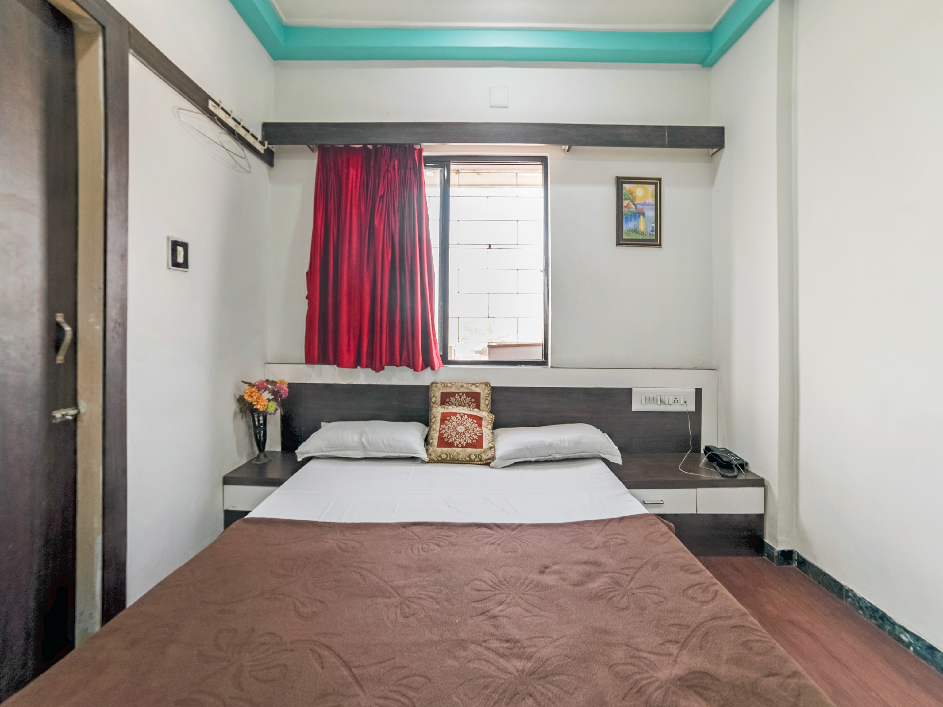 Hotel Malwa Residency - Tap to explore photos