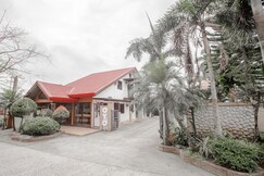 OYO 741 Sierra Travellers Inn, Tagaytay