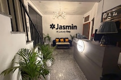 Jasmin - A Luxury Stay I 5 min from TajMahal, Agra