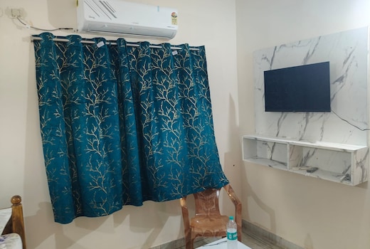 The Classic Crown | Near KIIT Square