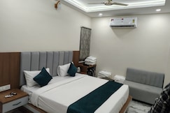 S Square Royale Hotel, Gwalior