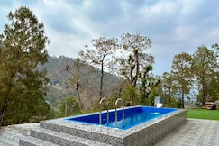 The Lalita's Majestic Pines, Kasauli