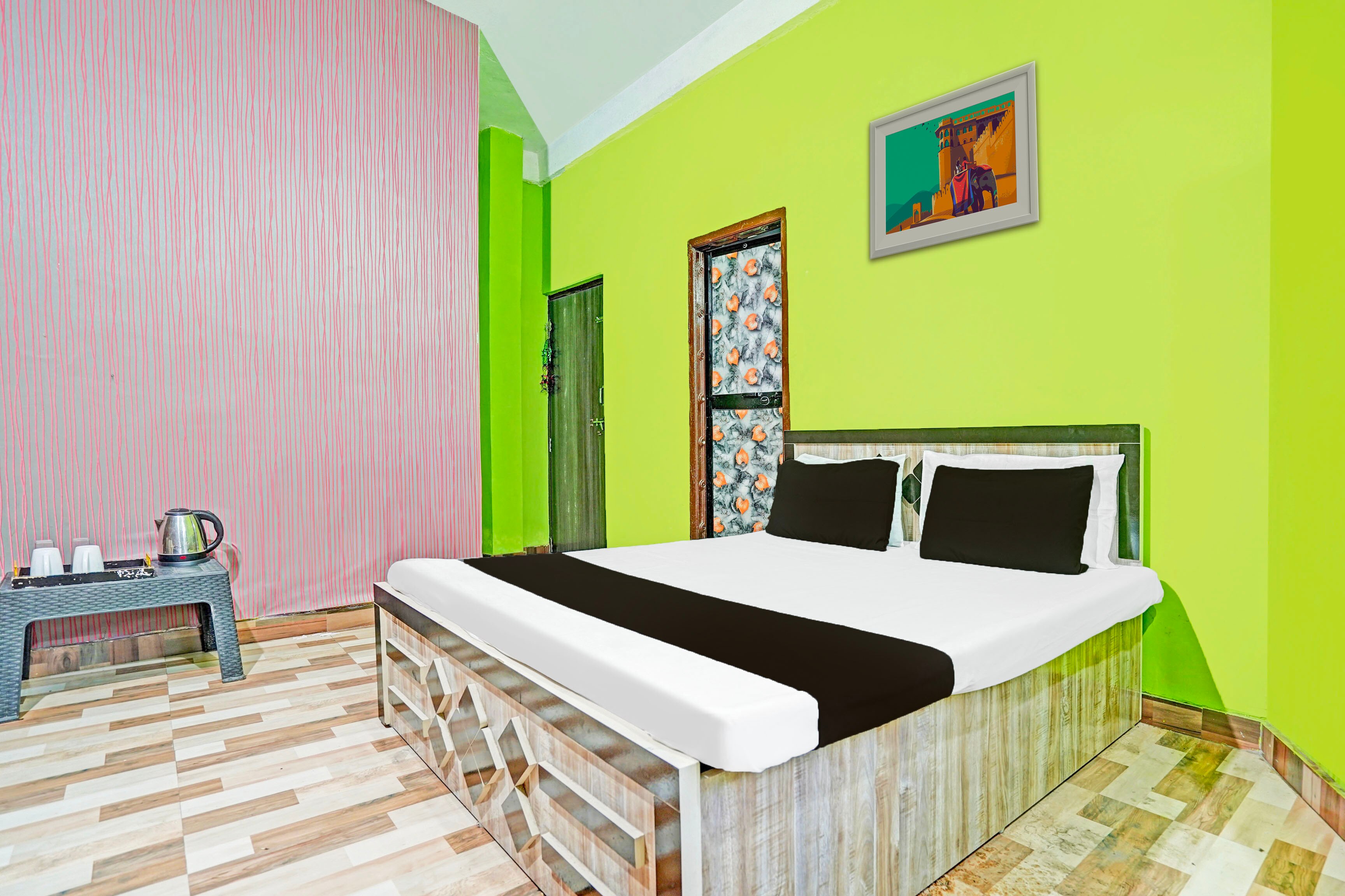 Hotel O New Shan-e-Punjab Veer Restaurant and lodging - Tap to explore photos