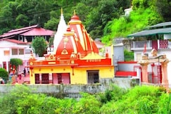 FOUR SEASON HOMESTAY BHOWALI BHIMTAL, Bhimtal