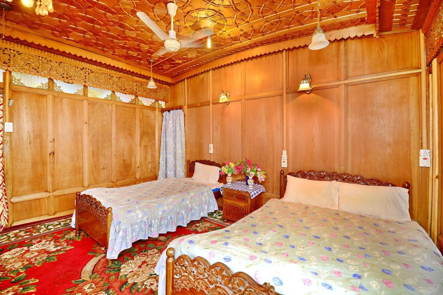 Amina Group of HouseBoats - Tap to explore photos