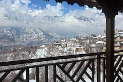 Cafe Saffron & Cottages Manali, Manali