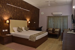 Rahi Tourist Bungalow, Nawabganj, Hasanganj