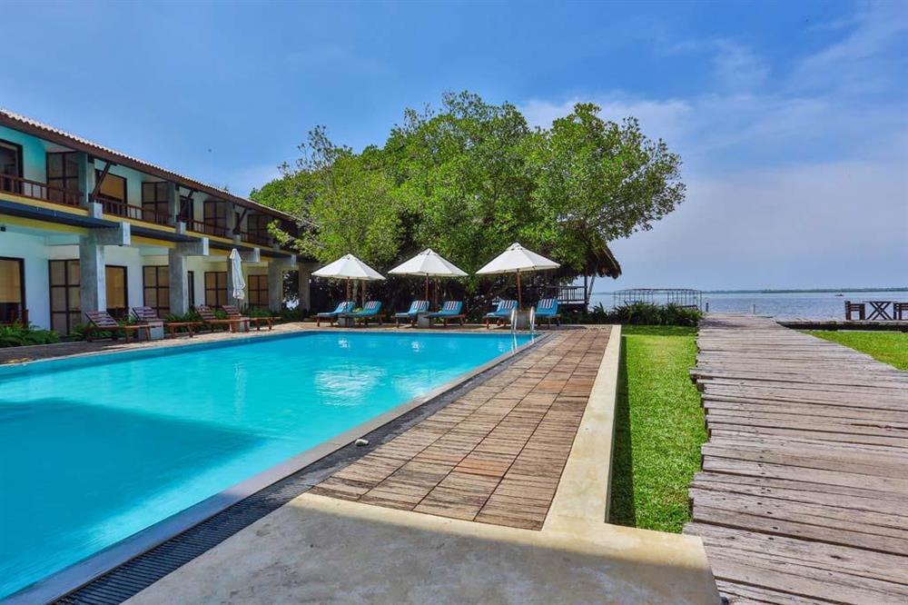 Amagi Aria Negombo Resort Price Address Reviews - 