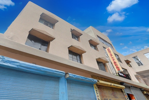 Hotel O Paras