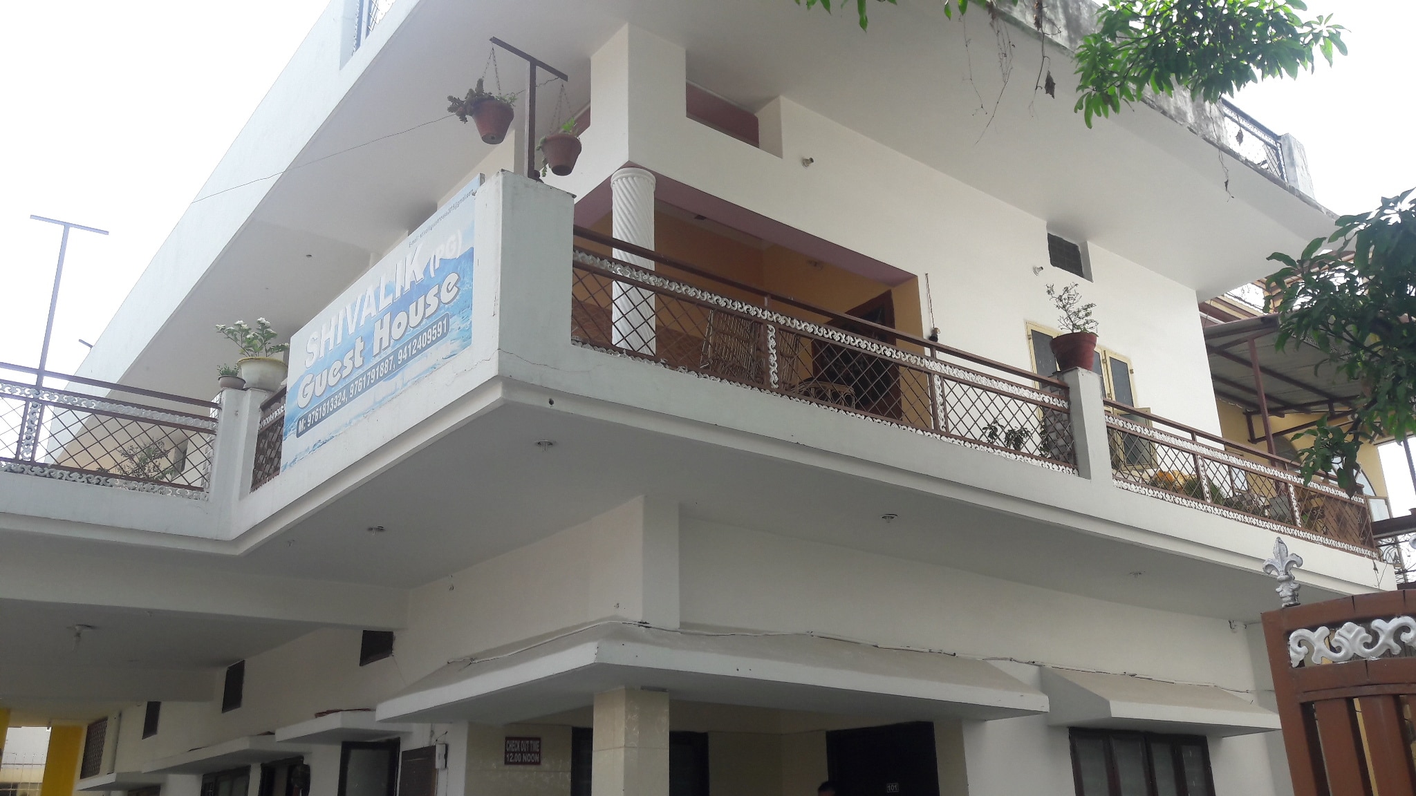 Shivalik Guest House - Tap to explore photos