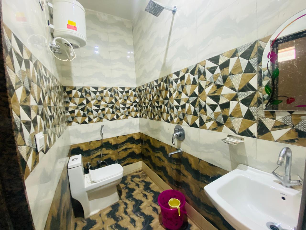 Hotel Vikram Palace Near Temple - Tap to explore photos