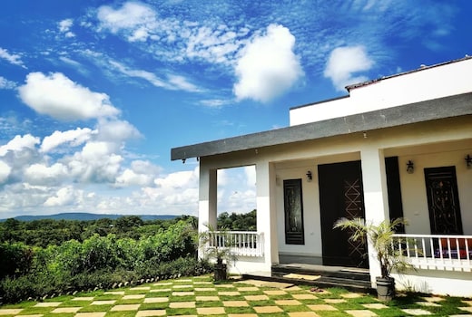 Sunlit The Grand | Entire 4 BHK Villa