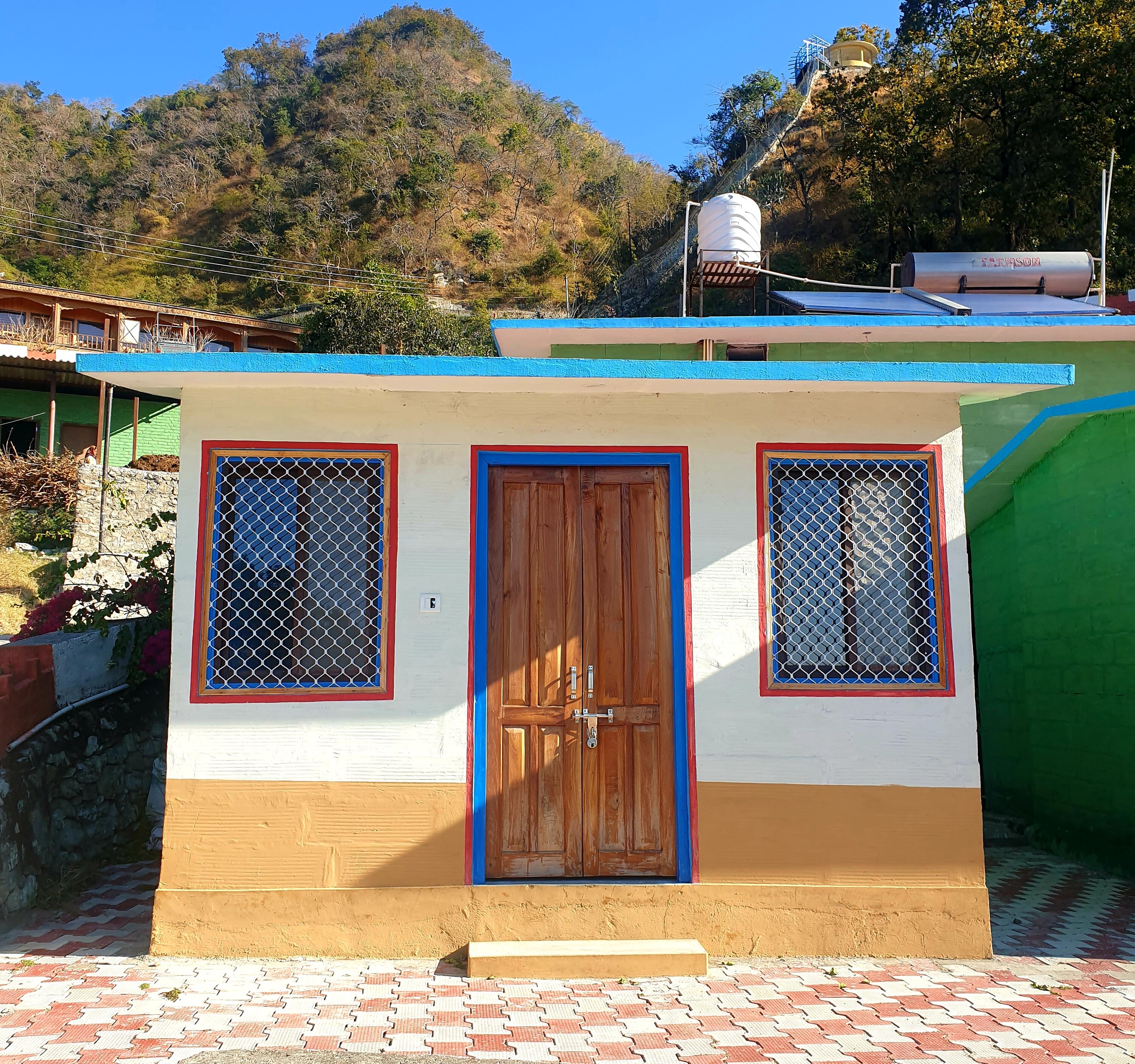THE BACKPACKERS HOMESTAY - Tap to explore photos