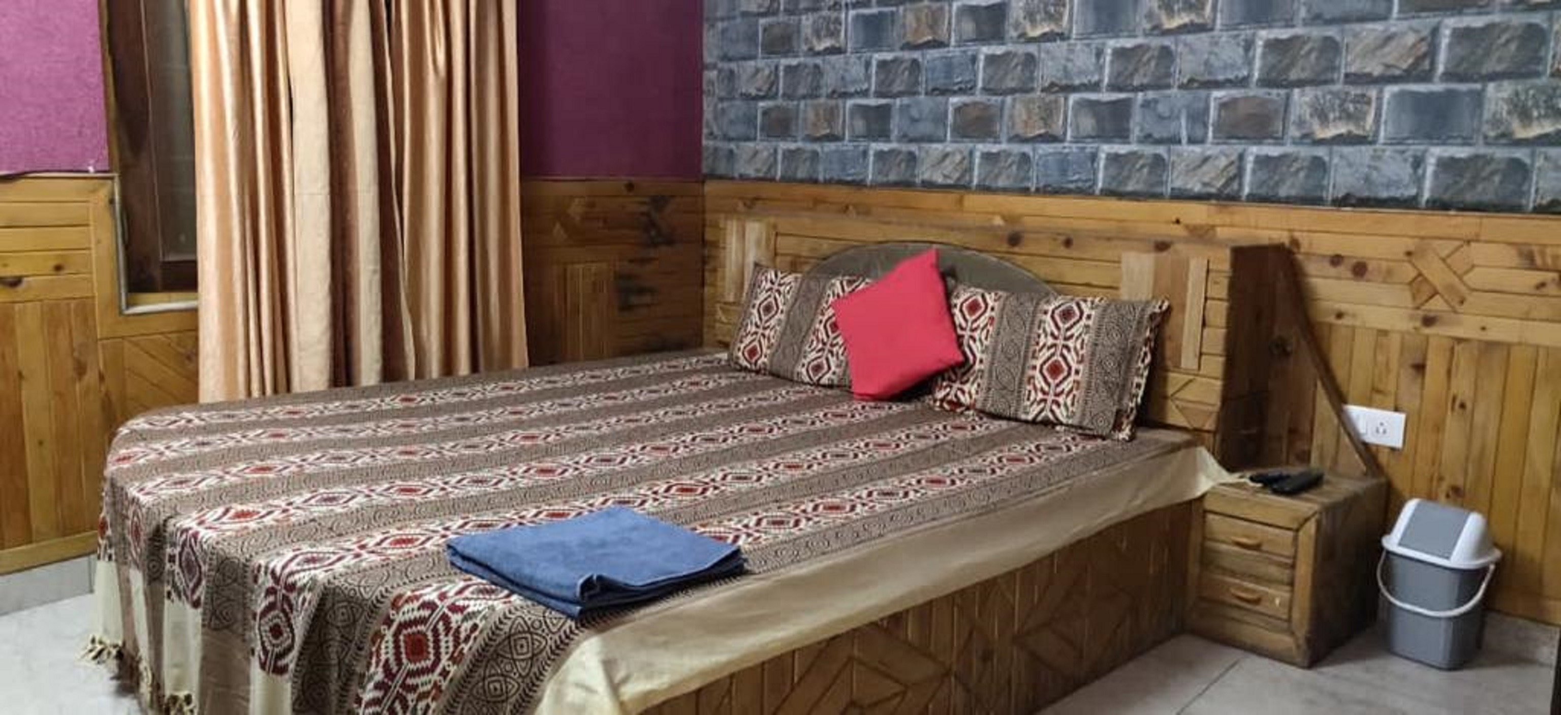 Swastik Homestay - Tap to explore photos