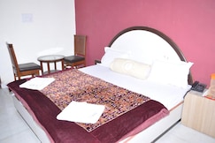 Hotel Royal Palace, Chhata